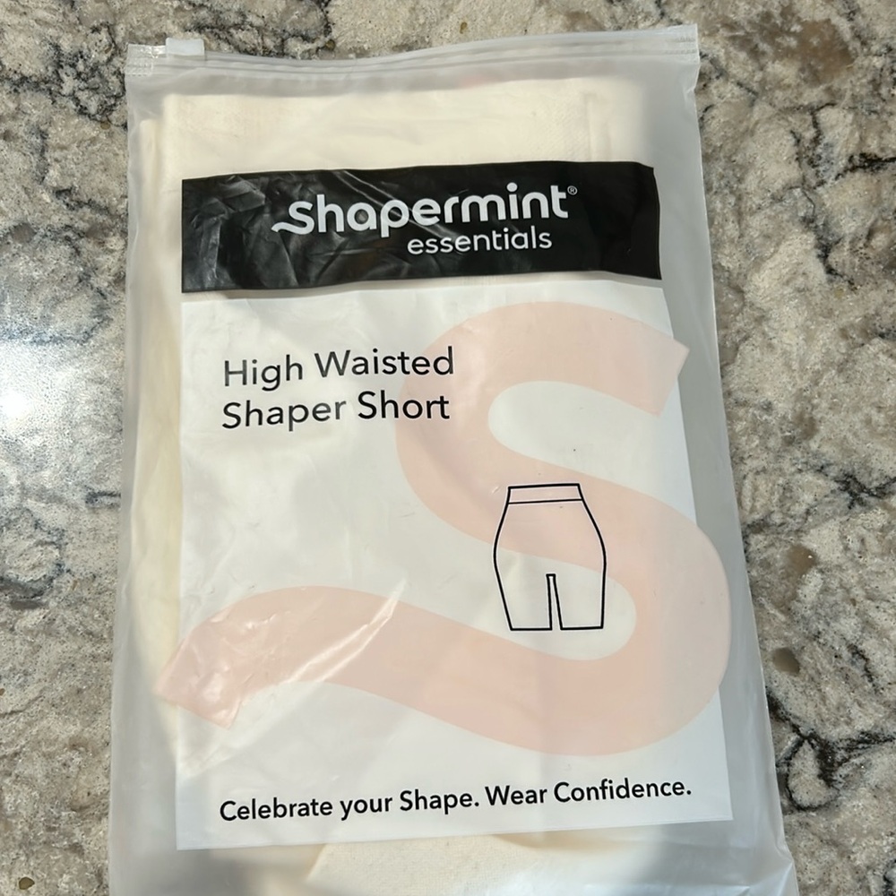 Brand new Shapermint beige shaper shorts size Medium